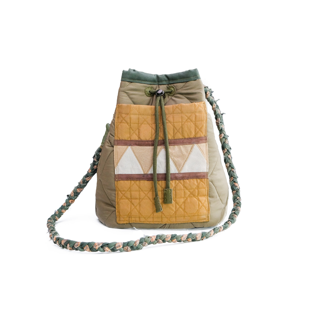 Regional : Tipi Bucket Bag (Native American)