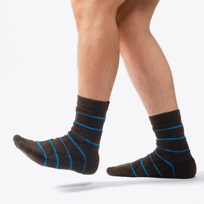 WAWW 'WEIRD ME Reversible Mid Socks